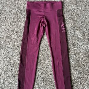 Nike women’s Dri-Fit Burgundy Leggings, NWOT, hip pocket